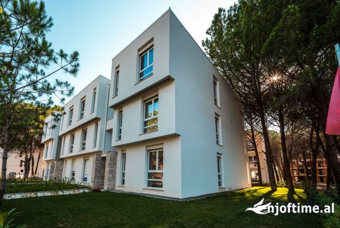 Apartment for sale in Durres 2+1, Emty