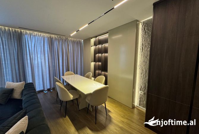 Shtepi ne shitje Apartament ne Tirane, 2+1, Mobilimi E mobiluar, Pagesa 580,001  Euro.