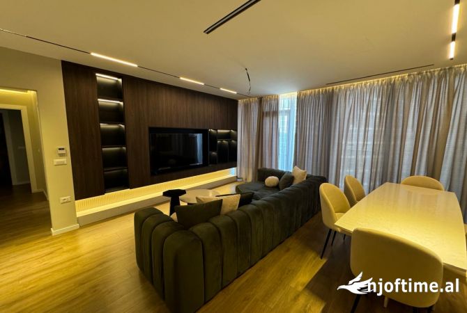 Shtepi ne shitje Apartament ne Tirane, 2+1, Mobilimi E mobiluar, Pagesa 580,001  Euro.
