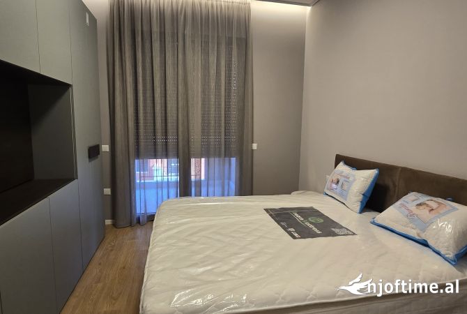 Casa in affitto 2+1 a Tirana - 1,201 Euro
