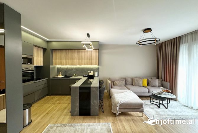 Shtepi ne shitje Apartament ne Tirane, 2+1, Mobilimi E mobiluar, Pagesa 219,999  Euro.