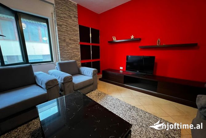 Shtepi ne shitje Apartament ne Tirane, 1+1, Mobilimi E mobiluar, Pagesa 119,999  Euro.