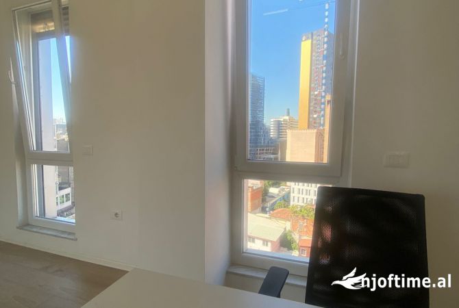 Ambient per zyra me qira ne qender