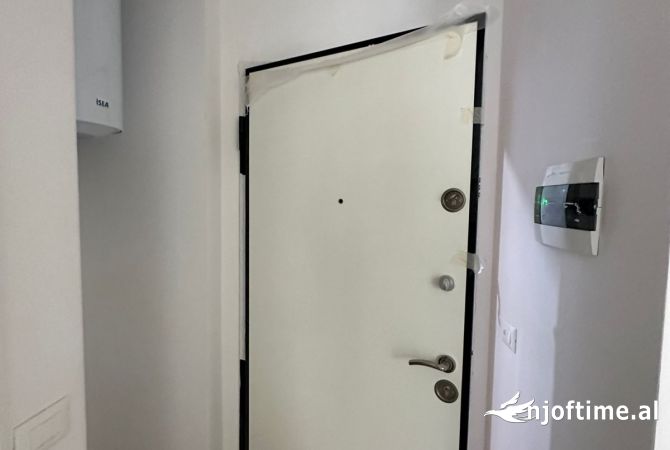Shtepi ne shitje Apartament ne Tirane, 1+1, Mobilimi Bosh, pa mobiluar, Pagesa 62,000  Euro.