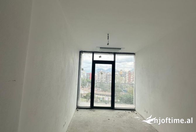 Apartment for sale in Tirana 2+1, Emty