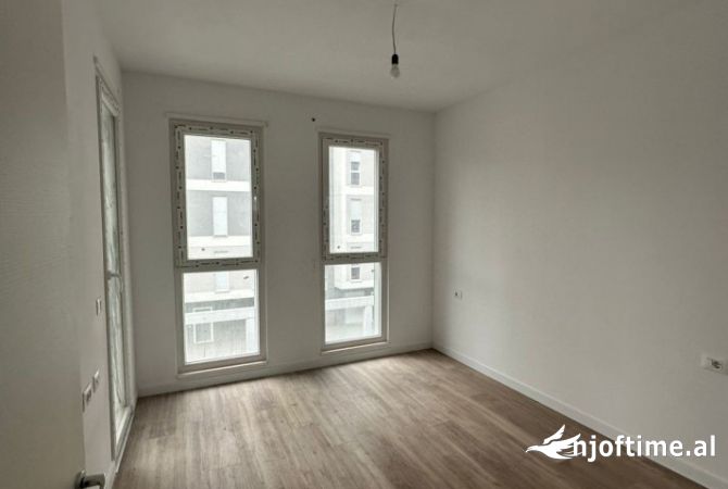 Shtepi ne shitje Apartament ne Tirane, 1+1, Mobilimi Bosh, pa mobiluar, Pagesa 62,000  Euro.