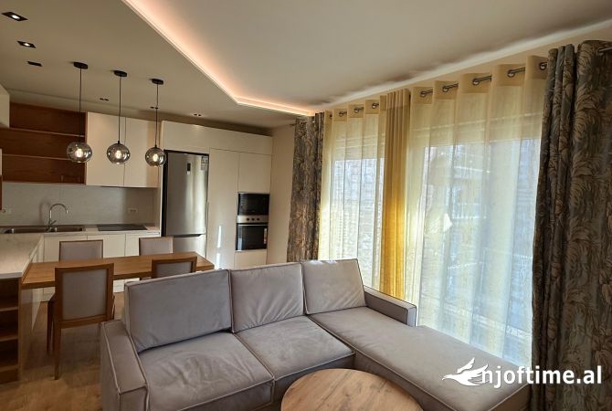 Shtepi me qera Apartament ne Tirane, 1+1, Mobilimi E mobiluar, Pagesa 751  Euro.
