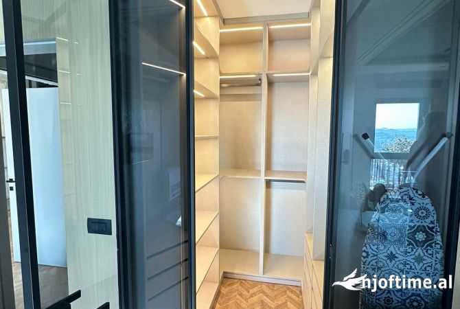 Shtepi me qera Apartament ne Tirane, 1+1, Mobilimi E mobiluar, Pagesa 1,000  Euro.