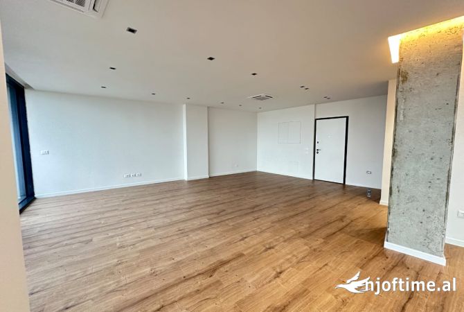 Ambient biznesi me qera 3+1 ne Tirane - 1,499 Euro