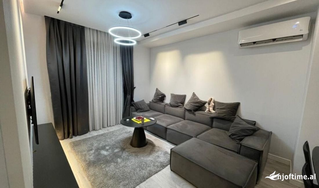 Shtepi me qera Apartament ne Tirane, 2+1, Mobilimi E mobiluar, Pagesa 699  Euro.