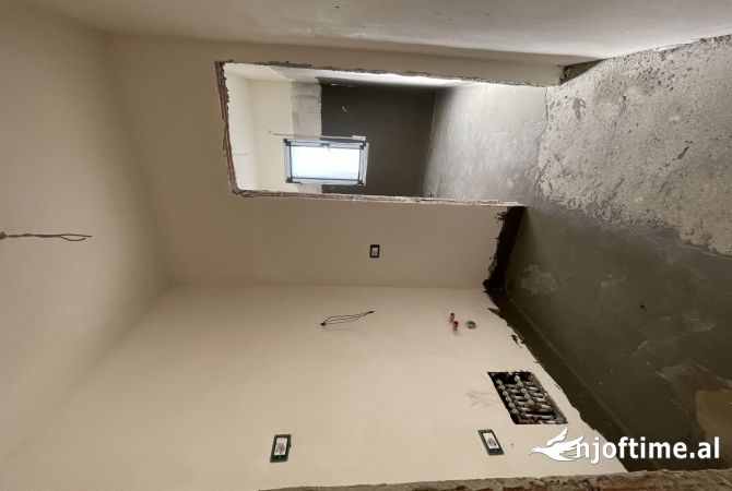 Shtepi ne shitje 2+1 ne Tirane - 171,000 Euro