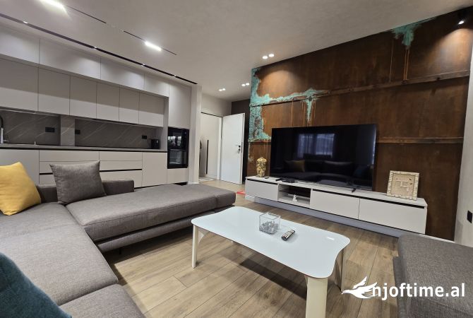 Shtepi me qera 2+1 ne Tirane - 551 Euro