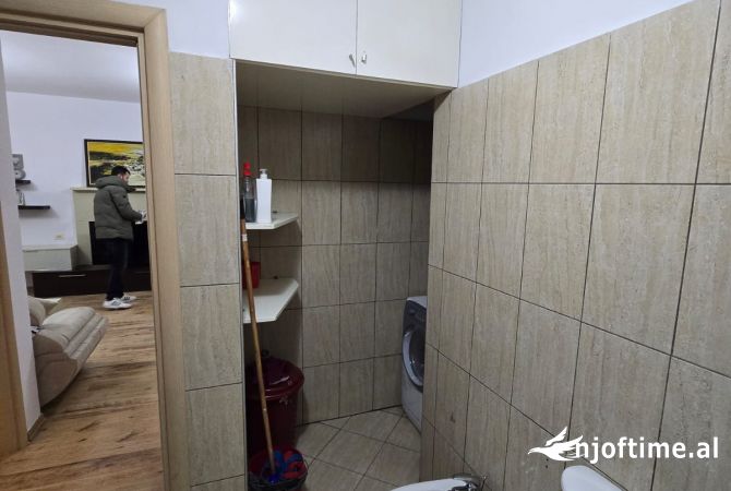 Shtepi ne shitje Apartament ne Tirane, 1+1, Mobilimi E mobiluar, Pagesa 97,995  Euro.