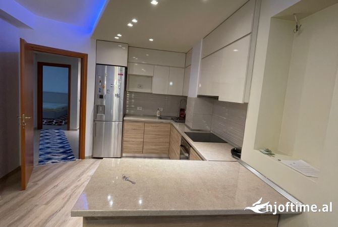 Shtepi me qera Apartament ne Tirane, 2+1, Mobilimi E mobiluar, Pagesa 751  Euro.