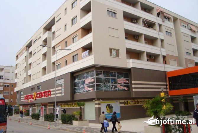 Ambient biznesi ne shitje 1+1 ne Tirane - 505,000 Euro