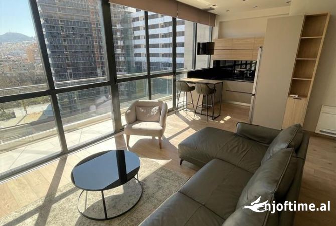 Shtepi me qera 2+1 ne Tirane - 1,200 Euro