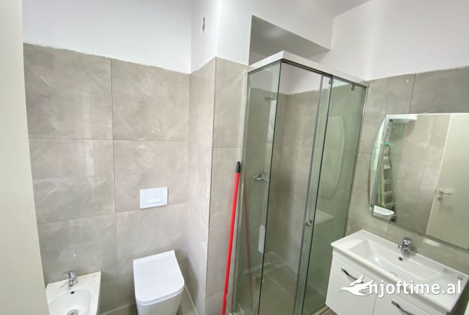 Shtepi me qera 2+1 ne Tirane - 750 Euro