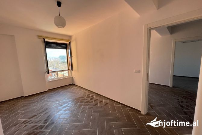 ZYRE ME QIRA /MYSLYM SHYR