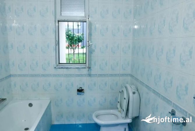 Shtepi me qera Apartament ne Tirane, 1+1, Mobilimi E mobiluar, Pagesa 500  Euro.