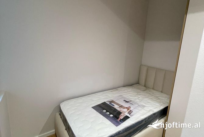 Shtepi me qera Apartament ne Tirane, 2+1, Mobilimi E mobiluar, Pagesa 800  Euro.