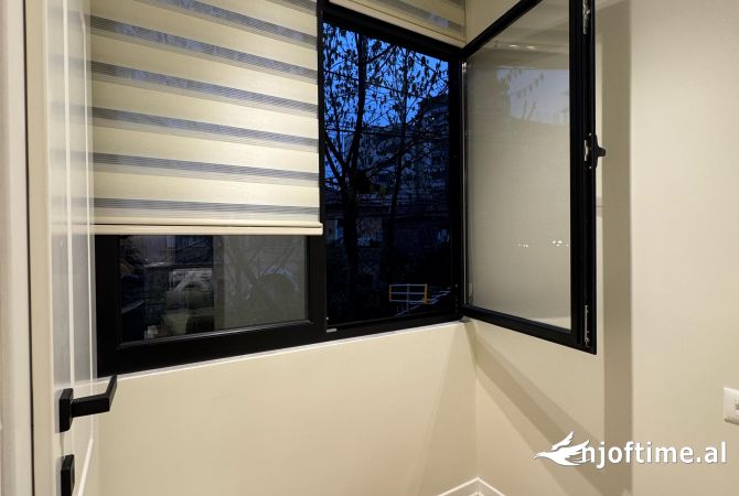 Shtepi ne shitje Apartament ne Tirane, 1+1, Mobilimi E mobiluar, Pagesa 183,999  Euro.