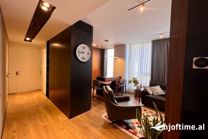 Shtepi ne shitje Apartament ne Tirane, 2+1, Mobilimi E mobiluar, Pagesa 254,999  Euro.