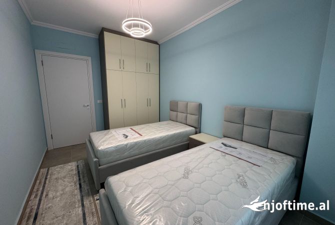 Shtepi me qera Apartament ne Tirane, 2+1, Mobilimi E mobiluar, Pagesa 750  Euro.