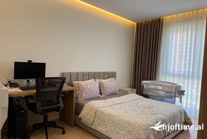 Shtepi ne shitje Apartament ne Tirane, 2+1, Mobilimi E mobiluar, Pagesa 244,990  Euro.