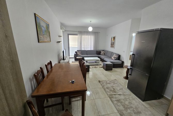 Shtepi me qera Apartament ne Tirane, 2+1, Mobilimi E mobiluar, Pagesa 700  Euro.