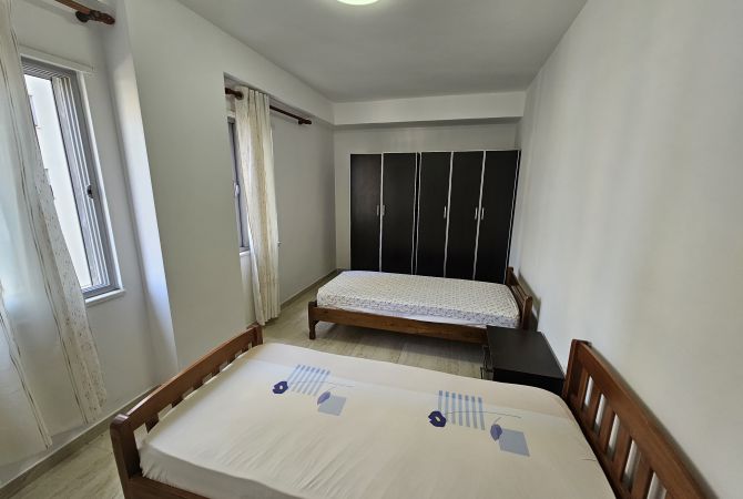 Shtepi me qera Apartament ne Tirane, 2+1, Mobilimi E mobiluar, Pagesa 700  Euro.