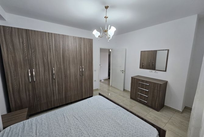Shtepi me qera 2+1 ne Tirane - 700 Euro