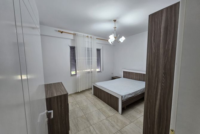 Shtepi me qera 2+1 ne Tirane - 700 Euro