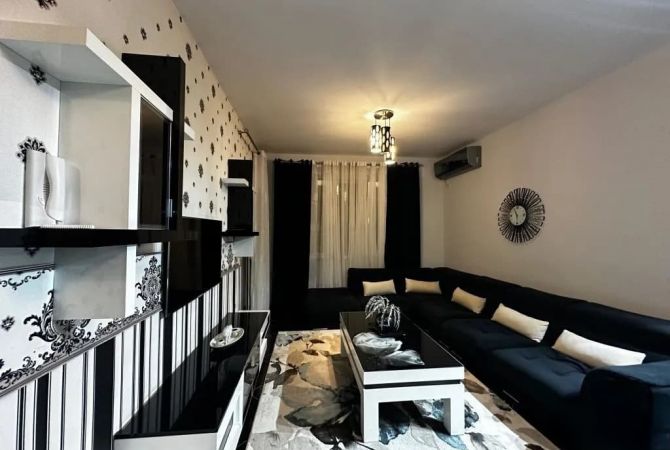 Shtepi me qera Apartament ne Tirane, 3+1, Mobilimi E mobiluar, Pagesa 680  Euro.