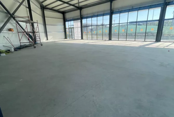 Ambient biznesi me qera 4+1 ne Tirane - 1,600 Euro