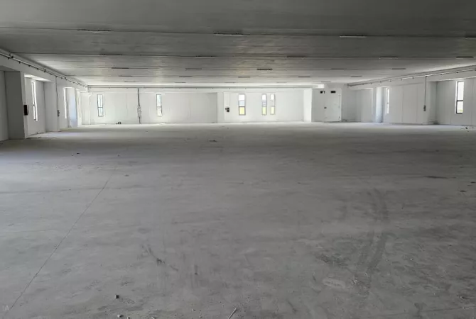 Ambient biznesi me qera 4+1 ne Tirane - 18,350 Euro