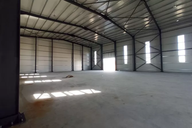 Ambient biznesi me qera 4+1 ne Tirane - 2,500 Euro