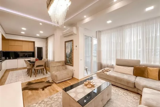 Shtepi ne shitje Apartament ne Tirane, 3+1, Mobilimi E mobiluar, Pagesa 230,000  Euro.