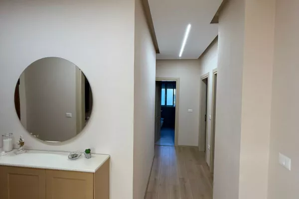 Shtepi me qera Apartament ne Tirane, 2+1, Mobilimi E mobiluar, Pagesa 905  Euro.