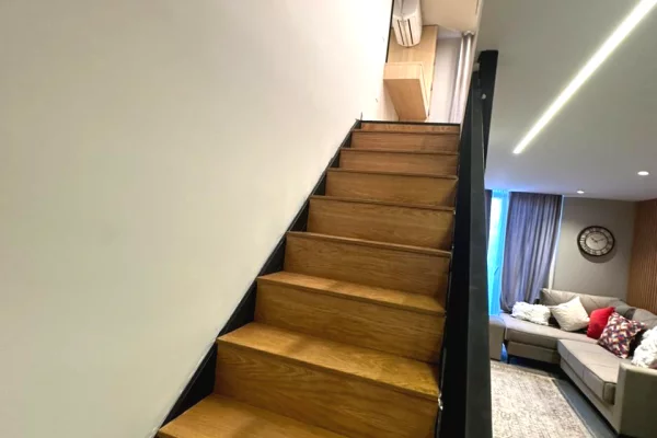 Shtepi ne shitje Apartament ne Tirane, 1+1, Mobilimi E mobiluar, Pagesa 119,130  Euro.