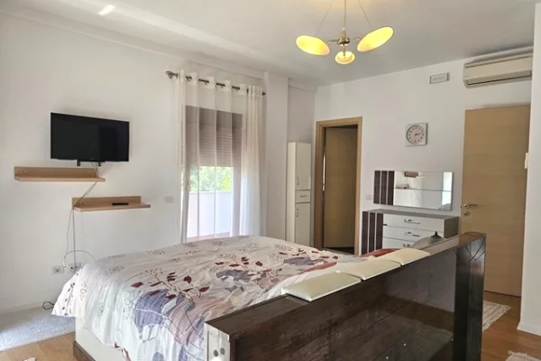 Luxury villas for rent in Tirana 7+1, Furnished