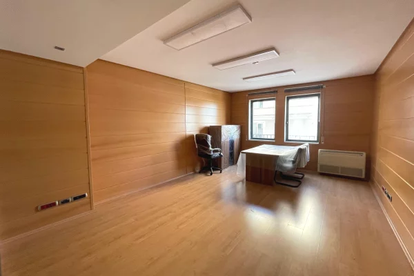 Ambient biznesi ne shitje 3+1 ne Tirane - 620,009 Euro