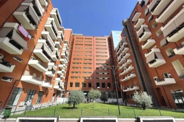 Ambient biznesi ne shitje 1+1 ne Tirane - 540,009 Euro