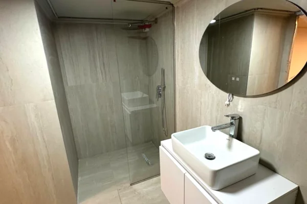 Shtepi ne shitje Duplex(shtepi me 2 kate) ne Tirane, 1+1, Mobilimi E mobiluar, Pagesa 122,009  Euro.
