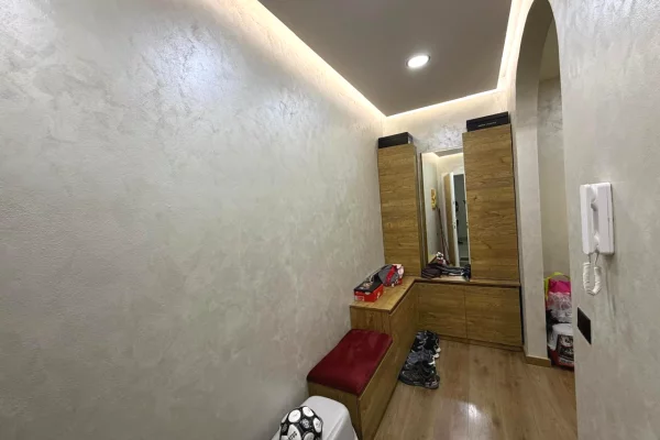 Appartamento in vendita a Tirana 2+1, Arredato