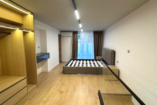 Shtepi ne shitje Apartament ne Tirane, 1+1, Mobilimi E mobiluar, Pagesa 119,270  Euro.