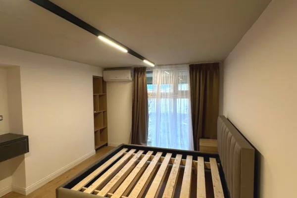 Shtepi ne shitje Apartament ne Tirane, 1+1, Mobilimi E mobiluar, Pagesa 119,270  Euro.
