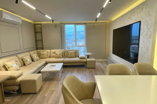 📍 Shitet Apartament 2+1 me 2 Tualete – Rruga e Dibrës, afër Shkollës së Bashkuar