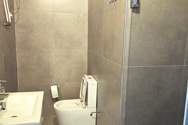 Shtepi ne shitje 6+1 ne Tirane - 950,070 Euro