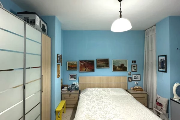 Shtepi ne shitje Apartament ne Tirane, 2+1, Mobilimi E mobiluar, Pagesa 195,009  Euro.