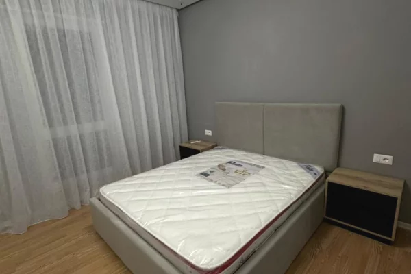 Shtepi me qera Apartament ne Tirane, 2+1, Mobilimi E mobiluar, Pagesa 1,209  Euro.